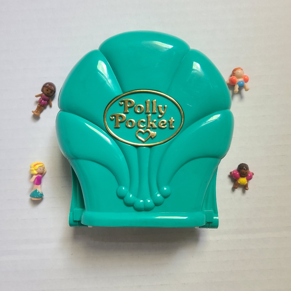Polly Pocket Teal Shell Compact Playset